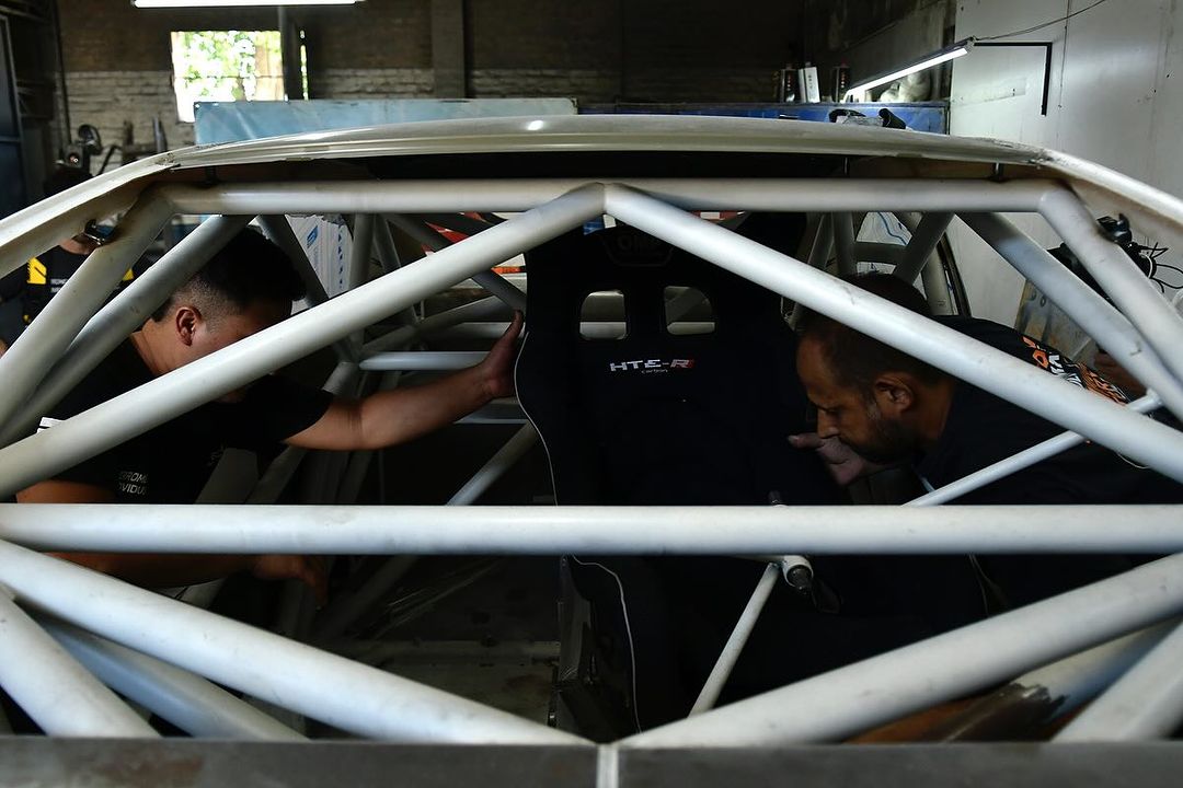 Así está el nuevo Torino: ¡Más+cerca+de+las+pistas!En+la+ciudad+de+Chacabuco+se+escribe+la+historia+del+Torino+TC+2024++El+primer+Torino+del+TC+2024+continúa+su+proceso+de+desarrollo+en+el+taller+del+@trottaracing,+a+cargo+del+Ing.+Gabri (3).jpg